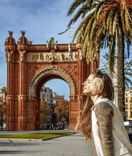 Tur Jalan Kaki Barcelona Terbaik 2026