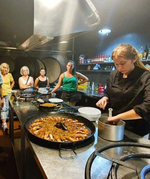 Create your own paella