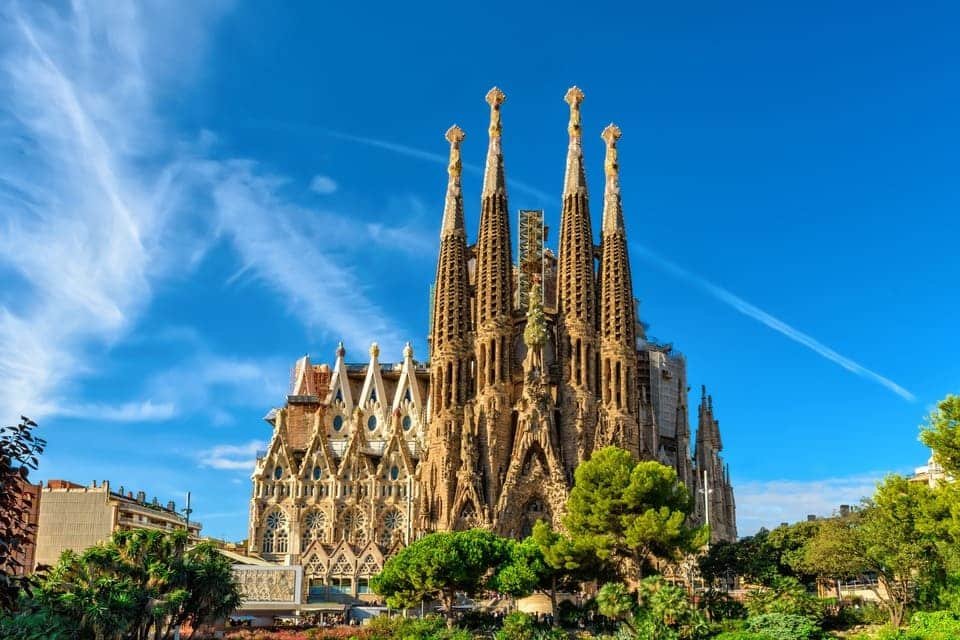 Tur Gaudi Terbaik Barcelona 2026