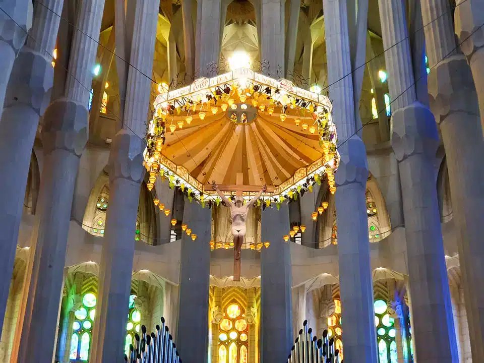 Tur Sagrada Familia Terbaik 2026