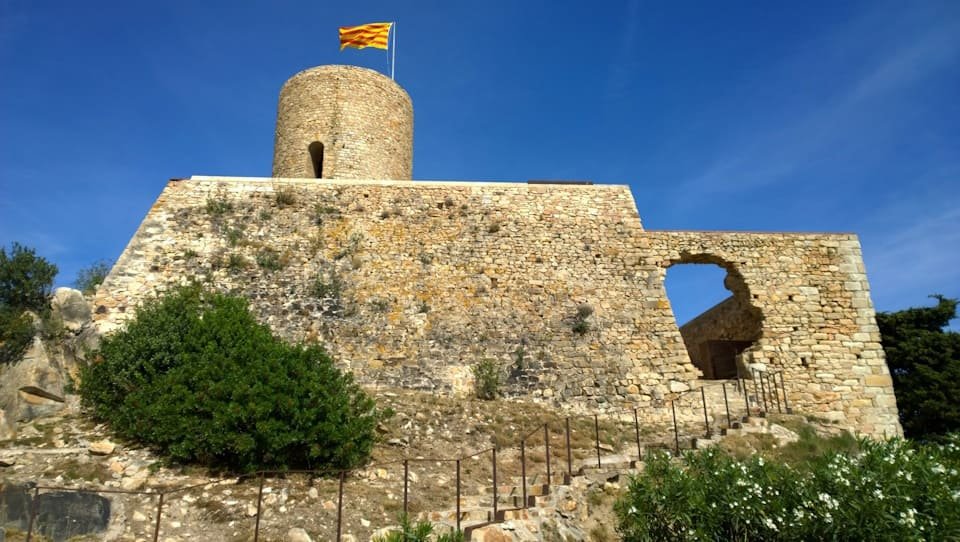 バルセロナからのコスタ・ブラバ日帰り旅行 2026