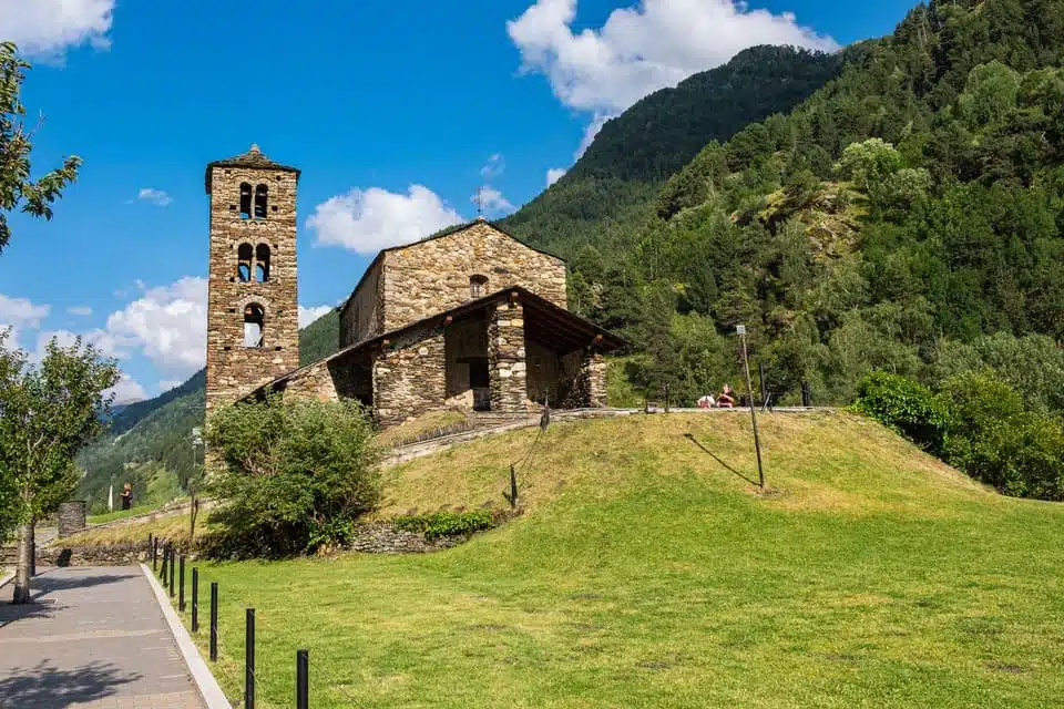 day trip to andorra from barcelona ()