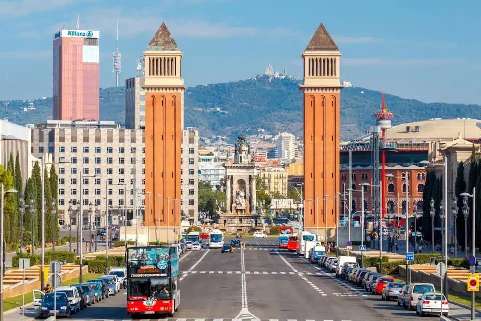 Hola Barcelona Travel Card